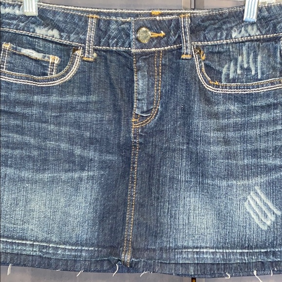 Jean skirt - Picture 2 of 4